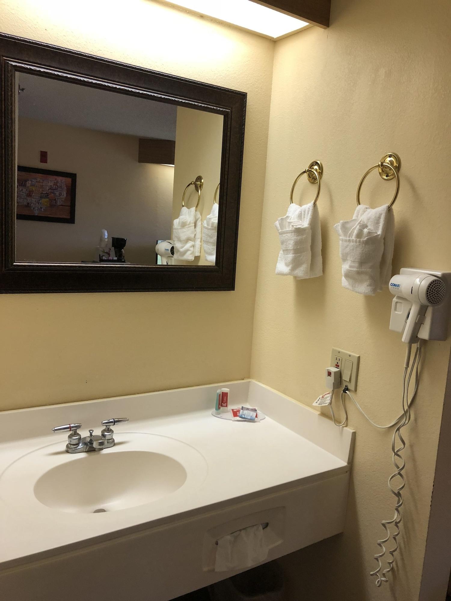 לונדון Econo Lodge מראה חיצוני תמונה