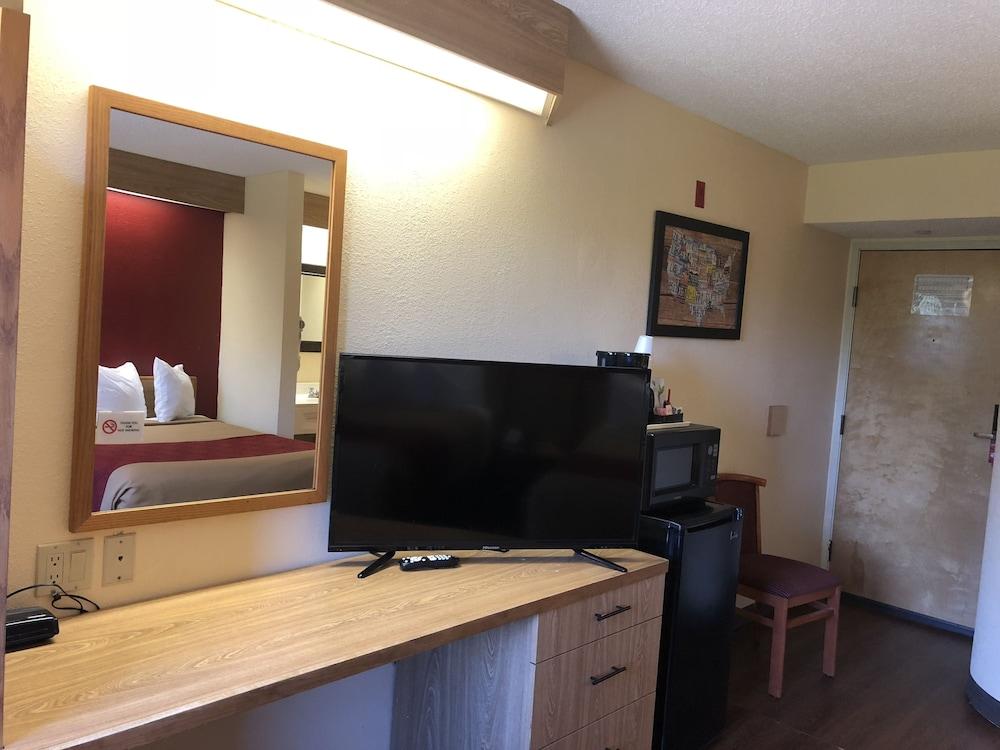 לונדון Econo Lodge מראה חיצוני תמונה