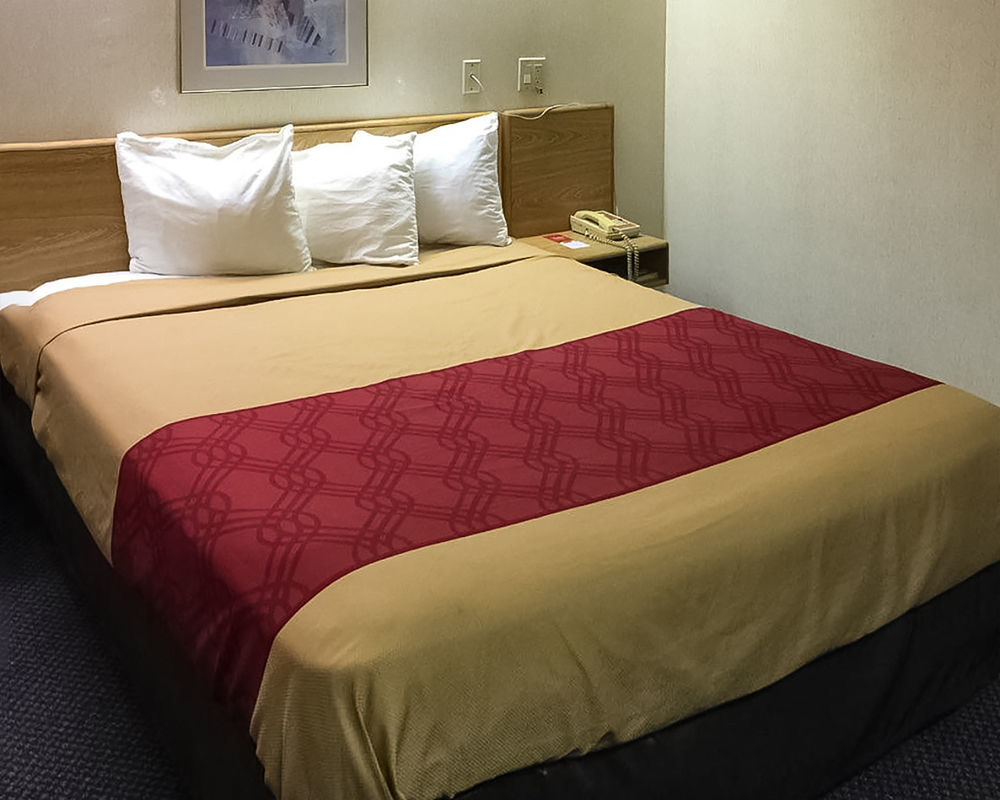 לונדון Econo Lodge מראה חיצוני תמונה